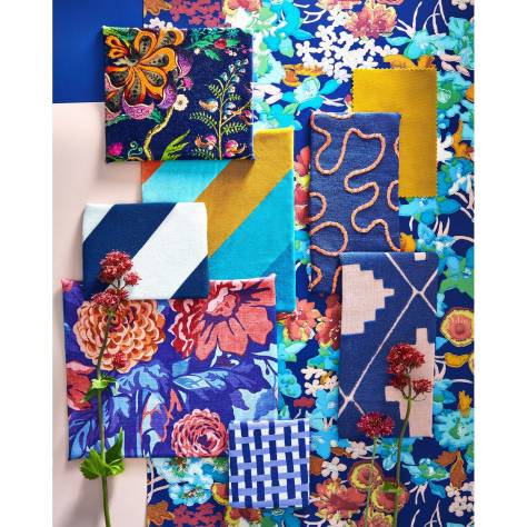 Harlequin Harlequin x Sophie Robinson Fabrics Meander Fabric - Lapis/Spinel - HSRF133988 - Image 2