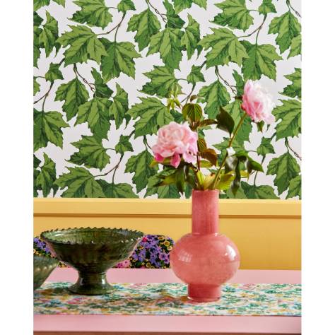 Harlequin Harlequin x Sophie Robinson Wallpapers Dappled Leaf Wallpaper - Emerald - HSRW113045